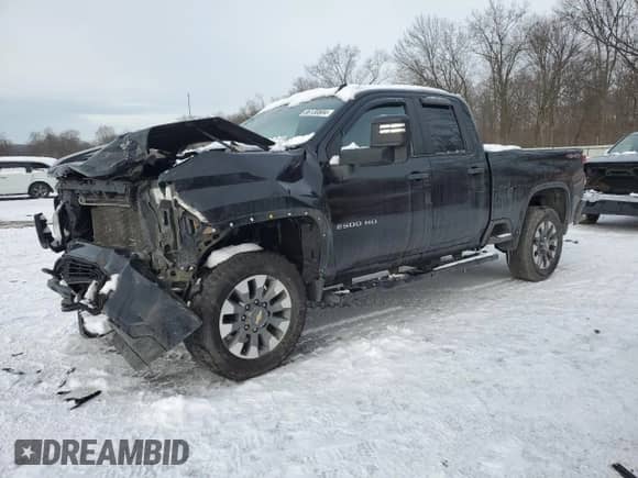 2023 Chevrolet Silverado 2500HD Custom с VIN 1GC5YME7XPF117409, выставлен на аукционе Copart как лот 86130804 с пробегом 40 274 миль миль и Списание • Salvage title. История ставок и продаж доступна на DreamBid. Изображение 1.