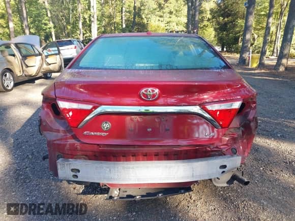 2015 Toyota Camry SE z VIN 4T1BF1FK8FU902401, wystawiony jako IAAI lot #43374452 z przebiegiem 103 323 mil mil oraz . Historia ofert i sprzedaży dostępna na DreamBid. Obrazek 17.