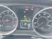 2023 Mitsubishi Outlander ES z VIN JA4ARUAU5PU016999, wystawiony jako IAAI lot #42525414 z przebiegiem 15 010 mil mil oraz . Historia ofert i sprzedaży dostępna na DreamBid. Obrazek 15.