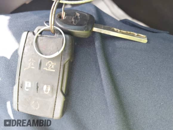 2019 Chevrolet Suburban LT с VIN 1GNSKHKC0KR397479, выставлен на аукционе IAAI как лот 42725453 с пробегом 39 423 миль миль и . История ставок и продаж доступна на DreamBid. Изображение 11.