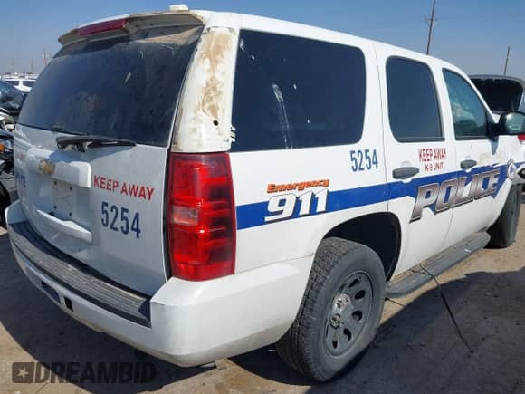 2012 Chevrolet Tahoe Commercial с VIN 1GNLC2E08CR285885, выставлен на аукционе IAAI как лот 42326129 с пробегом 100 035 миль миль и . История ставок и продаж доступна на DreamBid. Изображение 4.