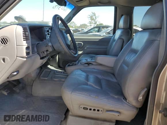 1999 Chevrolet Tahoe z VIN 3GNEK18R5XG184695, wystawiony jako Copart lot #67697224 z przebiegiem 135 316 mil mil oraz Szkoda całkowita • Salvage title. Historia ofert i sprzedaży dostępna na DreamBid. Obrazek 7.