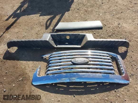 2011 Ford F-150 XL with VIN 1FTMF1CM7BFD25538, listed as a IAAI auction lot 43402736 with 213,719 mi miles and . Bid and sale history available at DreamBid. Image 12.