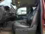 2013 Chevrolet Silverado 2500HD LT z VIN 1GC1KXC88DF221924, wystawiony jako Copart lot #70194175 z przebiegiem 272 346 mil mil oraz Szkoda całkowita • Salvage title. Historia ofert i sprzedaży dostępna na DreamBid. Obrazek 7.