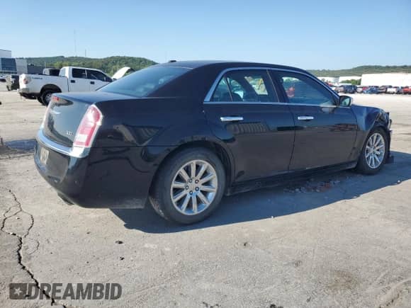 2012 Chrysler 300 Limited z VIN 2C3CCACG2CH242411, wystawiony jako Copart lot #80325775 z przebiegiem 165 492 mil mil oraz Szkoda całkowita • Salvage title. Historia ofert i sprzedaży dostępna na DreamBid. Obrazek 3.