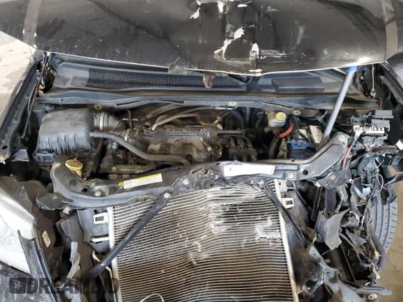 2010 Dodge Grand Caravan SXT z VIN 2D4RN5D17AR409597, wystawiony jako Copart lot #83994974 z przebiegiem Nie podano mil oraz Szkoda całkowita • Salvage title. Historia ofert i sprzedaży dostępna na DreamBid. Obrazek 12.