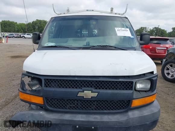 2013 Chevrolet Express Cargo z VIN 1GCWGFBA6D1108010, wystawiony jako IAAI lot #42721929 z przebiegiem 175 077 mil mil oraz . Historia ofert i sprzedaży dostępna na DreamBid. Obrazek 11.