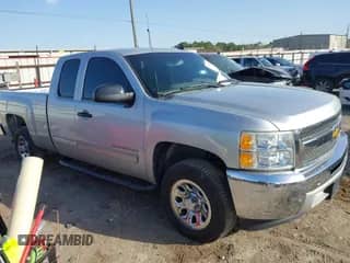 2013 Chevrolet Silverado 1500 LS with VIN 1GCRCREA6DZ352666, listed as a IAAI auction lot 41745731 with 91,171 mi miles and . Bid and sale history available at DreamBid. Image 1.