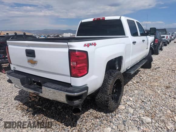 2016 Chevrolet Silverado 3500HD Work Truck с VIN 1GC4KYC86GF135471, выставлен на аукционе Copart как лот 69252265 с пробегом 153 279 миль миль и Списание • Salvage title. История ставок и продаж доступна на DreamBid. Изображение 3.