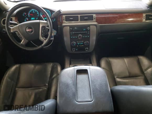 2011 GMC Sierra 1500 SLT with VIN 1GTR2WE38BZ298352, listed as a Copart auction lot 52939545 with 171,313 mi miles and Salvage title. Bid and sale history available at DreamBid. Image 8.