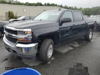 2018 Chevrolet Silverado 1500 LT z VIN 3GCUKREH8JG175964, wystawiony jako Copart lot #63620845 z przebiegiem 123 061 mil mil oraz Szkoda całkowita • Salvage title. Historia ofert i sprzedaży dostępna na DreamBid. Obrazek 1.