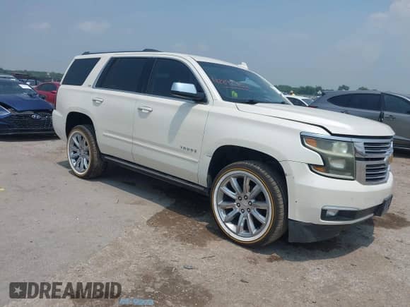 2015 Chevrolet Tahoe LTZ with VIN 1GNSCCKC8FR522850, listed as a IAAI auction lot 42292906 with 225,673 mi miles and . Bid and sale history available at DreamBid. Image 1.