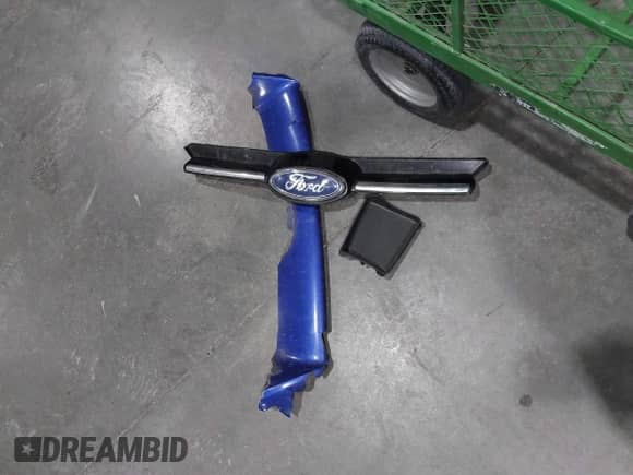 2013 Ford Focus Titanium z VIN 1FADP3J27DL334602, wystawiony jako IAAI lot #43559981 z przebiegiem 123 971 mil mil oraz . Historia ofert i sprzedaży dostępna na DreamBid. Obrazek 12.