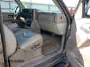 2003 Chevrolet Tahoe Z71 с VIN 1GNEK13Z23R316829, выставлен на аукционе IAAI как лот 42006025 с пробегом Не указан миль и . История ставок и продаж доступна на DreamBid. Изображение 5.