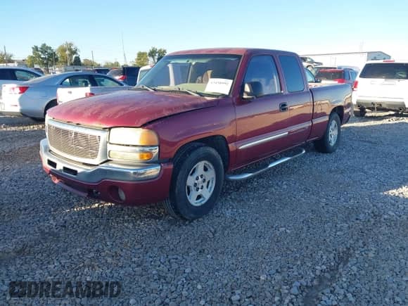 2004 GMC Sierra 1500 SLE z VIN 2GTEC19V141239911, wystawiony jako IAAI lot #43450992 z przebiegiem Nie podano mil oraz . Historia ofert i sprzedaży dostępna na DreamBid. Obrazek 2.