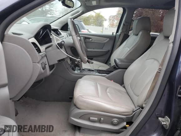 2014 Chevrolet Traverse LT with VIN 1GNKRHKD3EJ148410, listed as a Copart auction lot 90514445 with 154,742 mi miles and Clean title. Bid and sale history available at DreamBid. Image 7.