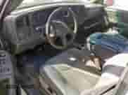 2004 Chevrolet Silverado 1500 LS z VIN 2GCEC19T941300727, wystawiony jako Copart lot #85302805 z przebiegiem Nie podano mil oraz Szkoda całkowita • Salvage title. Historia ofert i sprzedaży dostępna na DreamBid. Obrazek 8.