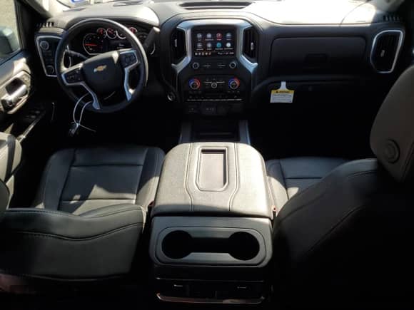 2022 Chevrolet Silverado 3500HD LTZ z VIN 1GC4YUEYXNF222193, wystawiony jako Copart lot #49034305 z przebiegiem 84 548 mil mil oraz Szkoda całkowita • Salvage title. Historia ofert i sprzedaży dostępna na DreamBid. Obrazek 8.