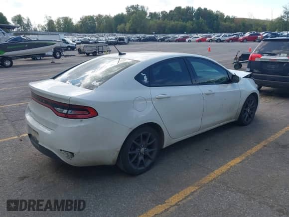 2016 Dodge Dart SE with VIN 1C3CDFAA3GD736658, listed as a IAAI auction lot 43373041 with 210,963 mi miles and . Bid and sale history available at DreamBid. Image 4.