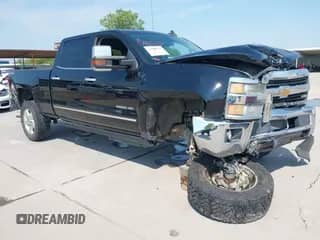 2015 Chevrolet Silverado 2500HD LTZ с VIN 1GC1KWE84FF624034, выставлен на аукционе IAAI как лот 42986307 с пробегом 308 758 миль миль и . История ставок и продаж доступна на DreamBid. Изображение 1.