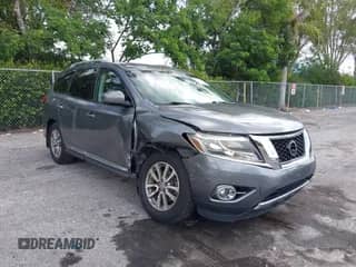 2015 Nissan Pathfinder Platinum z VIN 5N1AR2MN3FC640038, wystawiony jako IAAI lot #43167547 z przebiegiem 106 919 mil mil oraz . Historia ofert i sprzedaży dostępna na DreamBid. Obrazek 1.
