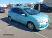 2014 Toyota Prius One z VIN JTDKDTB31E1083929, wystawiony jako IAAI lot #43433102 z przebiegiem 113 003 mil mil oraz . Historia ofert i sprzedaży dostępna na DreamBid. Obrazek 1.