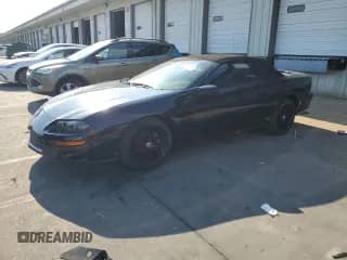2002 Chevrolet Camaro Z28 z VIN 2G1FP32G922166402, wystawiony jako Copart lot #81337375 z przebiegiem Nie podano mil oraz Czysty tytuł • Clean title. Historia ofert i sprzedaży dostępna na DreamBid. Obrazek 1.