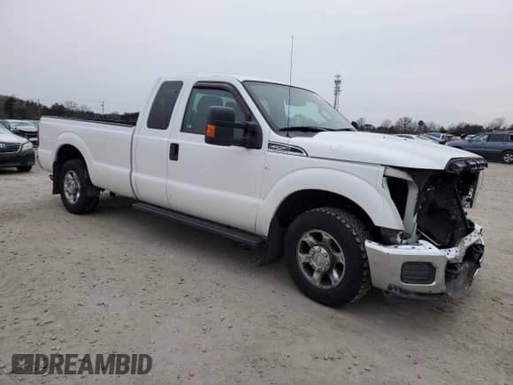 2013 Ford F-250 XL z VIN 1FT7X2A64DEA02304, wystawiony jako Copart lot #41984425 z przebiegiem 171 050 mil mil oraz Szkoda całkowita • Salvage title. Historia ofert i sprzedaży dostępna na DreamBid. Obrazek 4.