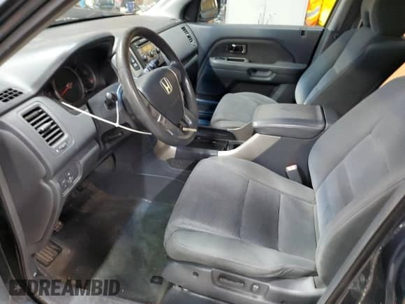 2006 Honda Pilot EX с VIN 5FNYF18406B027370, выставлен на аукционе Copart как лот 45458475 с пробегом 200 609 миль миль и Чистый • Clean title. История ставок и продаж доступна на DreamBid. Изображение 7.