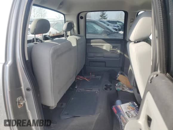 2009 Dodge Dakota Bighorn/Lonestar z VIN 1D7HW38P09S791643, wystawiony jako Copart lot #46133615 z przebiegiem Nie podano mil oraz Czysty tytuł • Clean title. Historia ofert i sprzedaży dostępna na DreamBid. Obrazek 10.