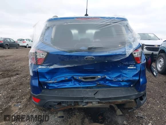 2017 Ford Escape SE с VIN 1FMCU9GD9HUE11122, выставлен на аукционе IAAI как лот 39049615 с пробегом 130 865 миль миль и . История ставок и продаж доступна на DreamBid. Изображение 6.