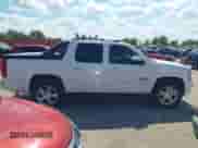 2011 Chevrolet Avalanche LT с VIN 3GNMCFE02BG100448, выставлен на аукционе IAAI как лот 43401591 с пробегом 293 283 миль миль и . История ставок и продаж доступна на DreamBid. Изображение 13.