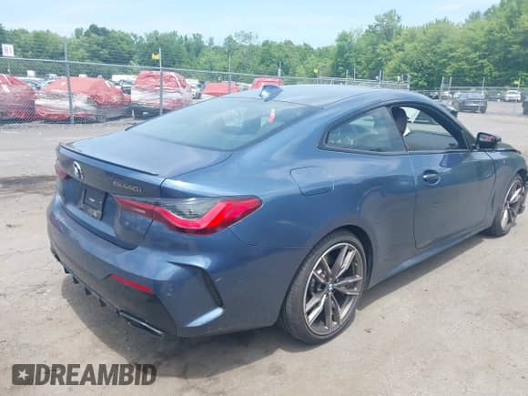 2022 BMW 4 Series M440i xDrive с VIN WBA13AR02NCJ36217, выставлен на аукционе IAAI как лот 42505633 с пробегом 40 915 миль миль и . История ставок и продаж доступна на DreamBid. Изображение 4.