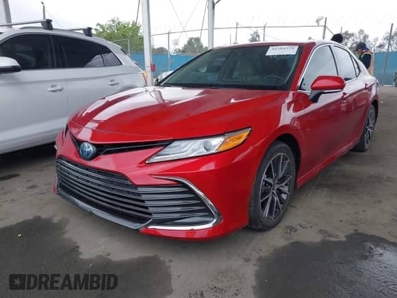 2023 Toyota Camry Hybrid XLE с VIN 4T1F31AK1PU047754, выставлен на аукционе IAAI как лот 42204324 с пробегом 42 786 миль миль и . История ставок и продаж доступна на DreamBid. Изображение 2.