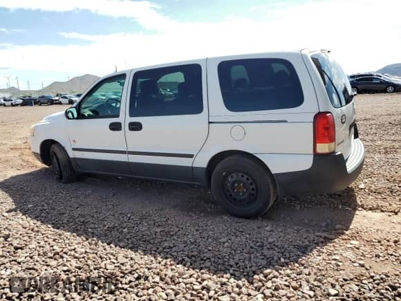 2005 Saturn Relay 2 with VIN 5GZDV03L05D185576, listed as a Copart auction lot 62548635 with 136,985 mi miles and Clean title. Bid and sale history available at DreamBid. Image 2.