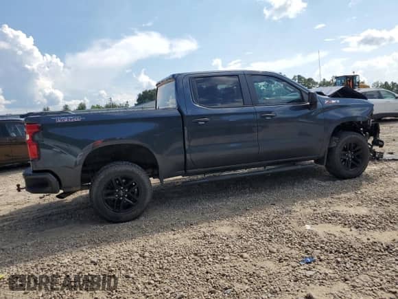 2022 Chevrolet Silverado 1500 Custom Trail Boss with VIN 1GCPYCEKXNZ202253, listed as a Copart auction lot 68821845 with 87,997 mi miles and Non repairable. Bid and sale history available at DreamBid. Image 3.