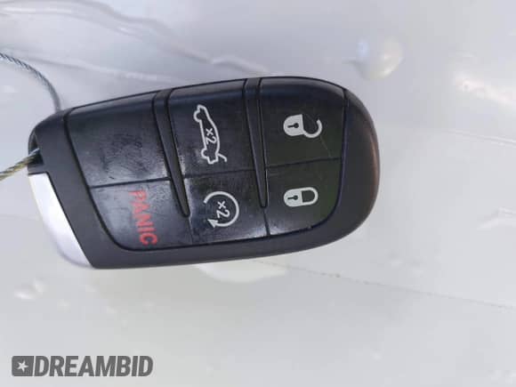 2014 Chrysler 300 S с VIN 2C3CCABG9EH373372, выставлен на аукционе IAAI как лот 42500680 с пробегом 128 791 миль миль и . История ставок и продаж доступна на DreamBid. Изображение 11.