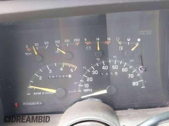 1992 Chevrolet Suburban with VIN 1GNFK16K9NJ342980, listed as a IAAI auction lot 42991398 with 187,245 mi miles and . Bid and sale history available at DreamBid. Image 7.