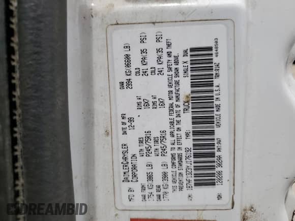 2000 Dodge 1500 z VIN 1B7HF13Z3YJ176192, wystawiony jako Copart lot #58365135 z przebiegiem Nie podano mil oraz Szkoda całkowita • Salvage title. Historia ofert i sprzedaży dostępna na DreamBid. Obrazek 12.