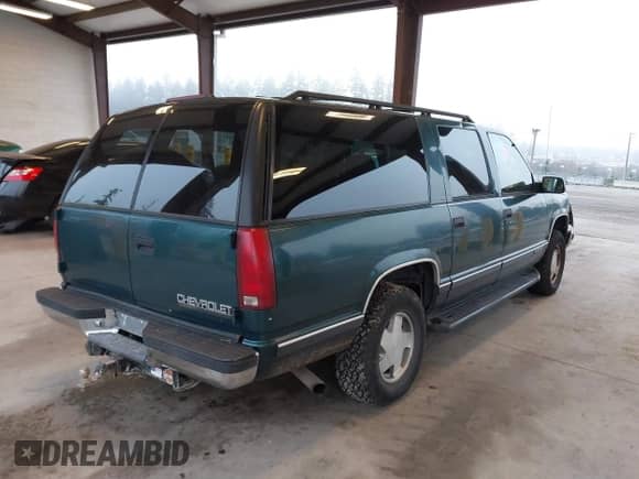 1997 Chevrolet Suburban с VIN 3GNFK16R6VG118242, выставлен на аукционе IAAI как лот 41349416 с пробегом 183 439 миль миль и . История ставок и продаж доступна на DreamBid. Изображение 4.