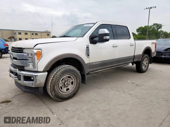 2017 Ford F-250 Lariat with VIN 1FT7W2BTXHEE31279, listed as a Copart auction lot 62380475 with 128,691 mi miles and Clean title. Bid and sale history available at DreamBid. Image 1.