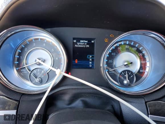 2013 Chrysler 300 C с VIN 2C3CCAET9DH523682, выставлен на аукционе Copart как лот 70926075 с пробегом 99 979 миль миль и Списание • Salvage title. История ставок и продаж доступна на DreamBid. Изображение 9.