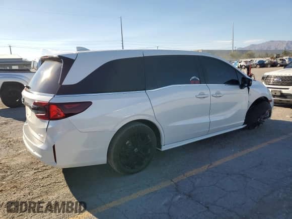 2025 Honda Odyssey Sport-L z VIN 5FNRL6H75SB007548, wystawiony jako Copart lot #84157945 z przebiegiem 23 280 mil mil oraz Szkoda całkowita • Salvage title. Historia ofert i sprzedaży dostępna na DreamBid. Obrazek 3.