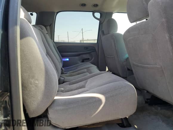 2003 Chevrolet Suburban LS с VIN 1GNEC16T23J104080, выставлен на аукционе Copart как лот 67948875 с пробегом 85 646 миль миль и Списание • Salvage title. История ставок и продаж доступна на DreamBid. Изображение 11.