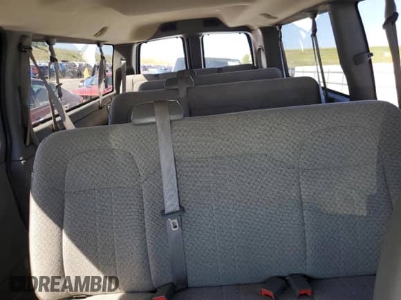 2012 Chevrolet Express Passenger 1LT с VIN 1GAZG1FG6C1186289, выставлен на аукционе Copart как лот 58240754 с пробегом 63 816 миль миль и Списание • Salvage title. История ставок и продаж доступна на DreamBid. Изображение 10.
