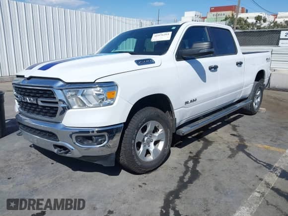 2023 Ram 1500 Big Horn z VIN 1C6SRFMT0PN531452, wystawiony jako IAAI lot #41976264 z przebiegiem 35 896 mil mil oraz . Historia ofert i sprzedaży dostępna na DreamBid. Obrazek 2.