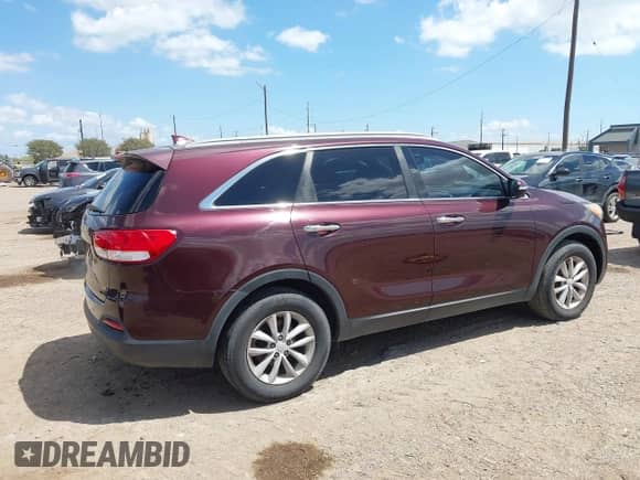 2016 Kia Sorento L with VIN 5XYPG4A38GG169035, listed as a IAAI auction lot 43069831 with 104,276 mi miles and . Bid and sale history available at DreamBid. Image 6.