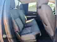 2018 Toyota Tundra SR5 с VIN 5TFRM5F11JX128197, выставлен на аукционе Copart как лот 81984505 с пробегом 168 233 миль миль и Списание • Salvage title. История ставок и продаж доступна на DreamBid. Изображение 10.