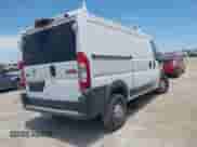 2015 Ram ProMaster Cargo z VIN 3C6TRVAG2FE513737, wystawiony jako IAAI lot #42893845 z przebiegiem 189 636 mil mil oraz . Historia ofert i sprzedaży dostępna na DreamBid. Obrazek 4.