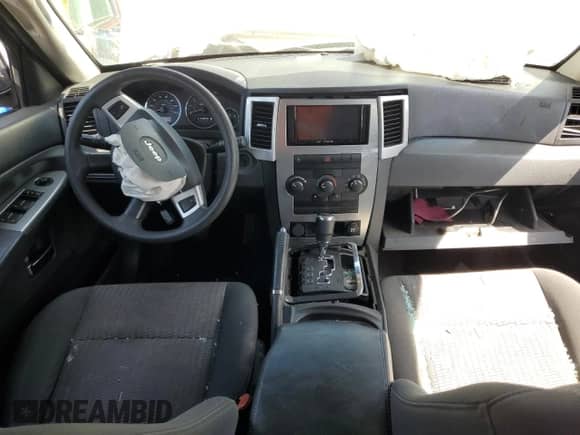 2009 Jeep Grand Cherokee Laredo with VIN 1J8GS48K29C503538, listed as a Copart auction lot 61381754 with 135,759 mi miles and Salvage title. Bid and sale history available at DreamBid. Image 8.